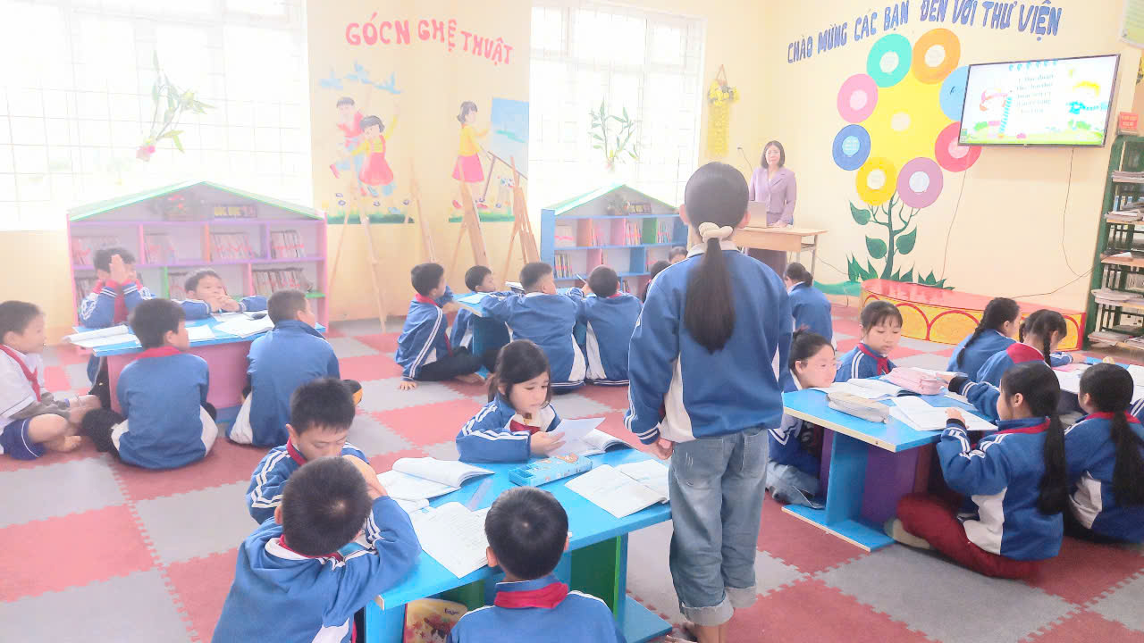 1. Ảnh tiết đọc thư viện.jpg